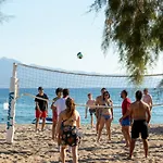 Ξενοδοχείο Charm 4*