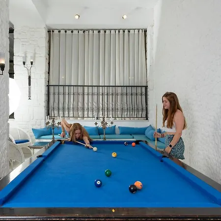 Charm 4* 아크얄라