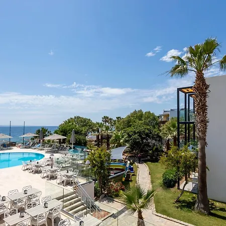 Charm Hotel Akiarlar