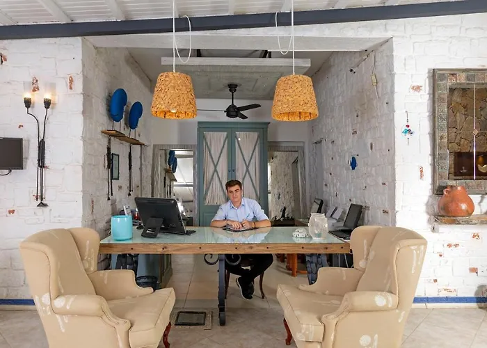 Charm Hotel Akiarlar